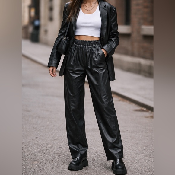Vintage Leather Pants - DesignAssets size 6